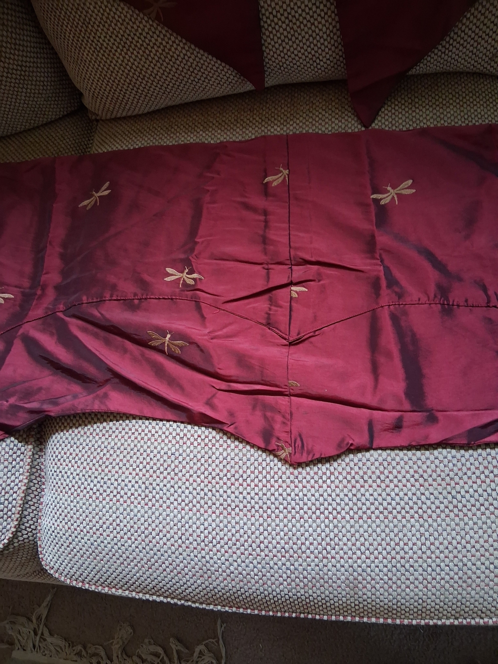 Deep Wine Valances with Gold 💛Dragonfly Accents & Tassels - Picture 7 of 16